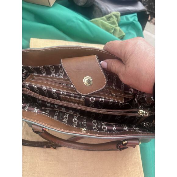 Tignanello Green Leather Satchel Purse Shoulder Hand Bag - Picture 5 of 13